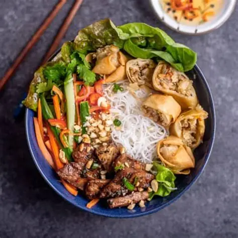 Vietnamese Noodle Bowls: A Complete Guide